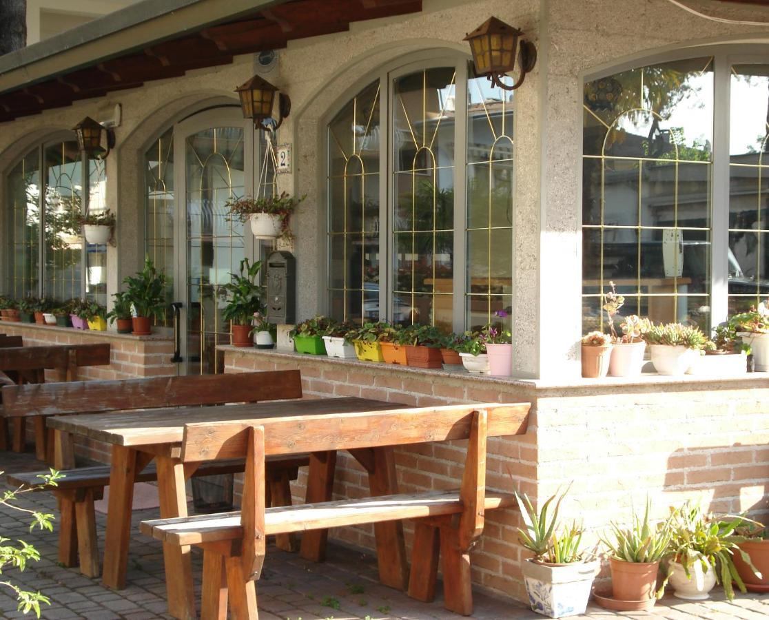 La Quercia Hotel Lignano Sabbiadoro Ngoại thất bức ảnh