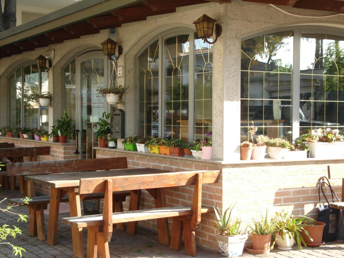 La Quercia Hotel Lignano Sabbiadoro Ngoại thất bức ảnh